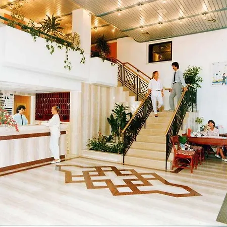 Апарт-готель Atrium Zenon 3*