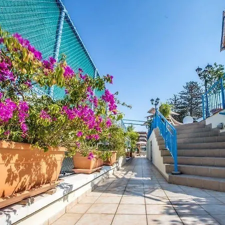 Atrium Zenon Ларнака