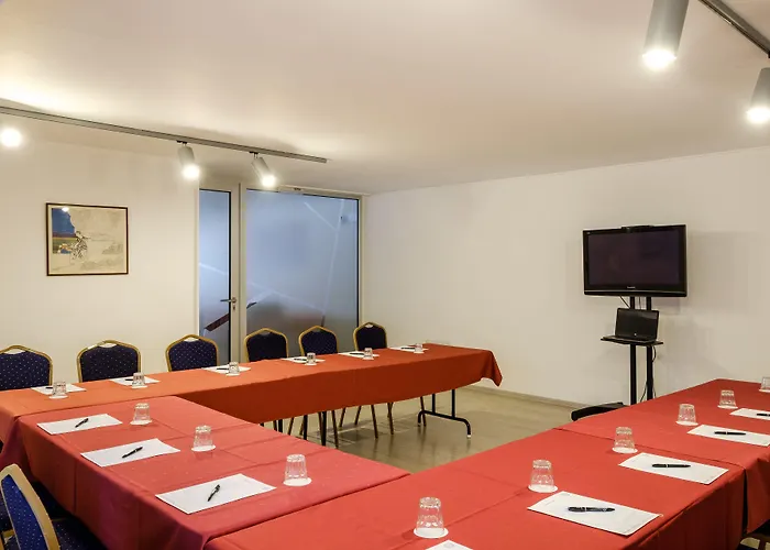 Atrium Zenon Апарт-готель Ларнака