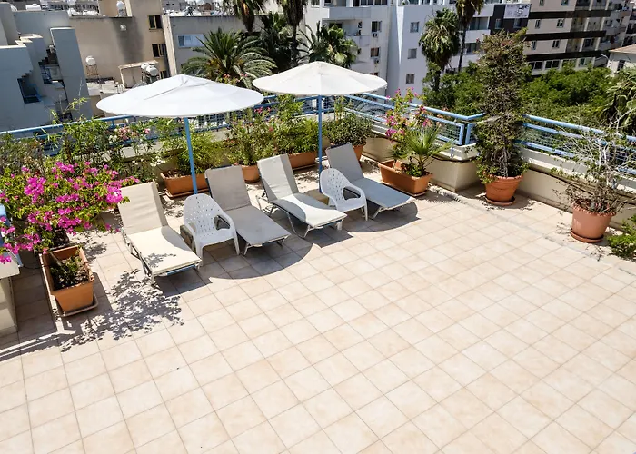 Atrium Zenon Апарт-готель Ларнака