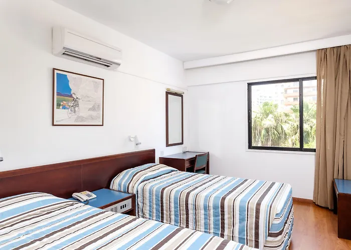 Atrium Zenon Апарт-готель Ларнака