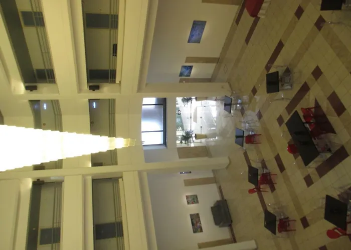 Atrium Zenon Ларнака