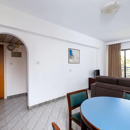 Atrium Zenon Appart hôtel 3*