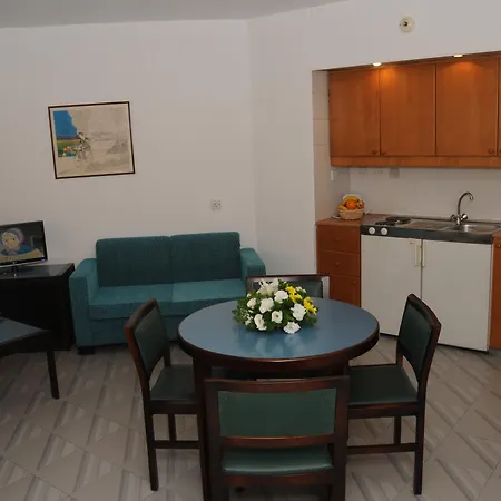 Atrium Zenon Aparthotel Larnaka