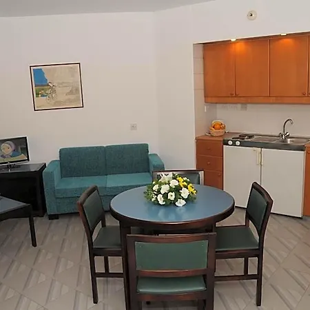 Atrium Zenon Apart-hotel 3*