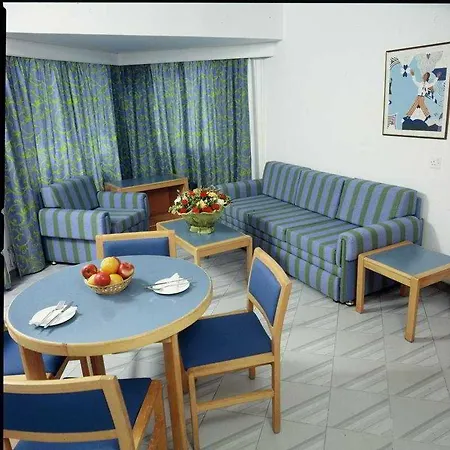 Aparthotel Atrium Zenon Larnaka