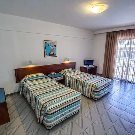 Atrium Zenon Апарт-отель Ларнака