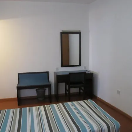 Atrium Zenon Hotel de apartamente Larnaca