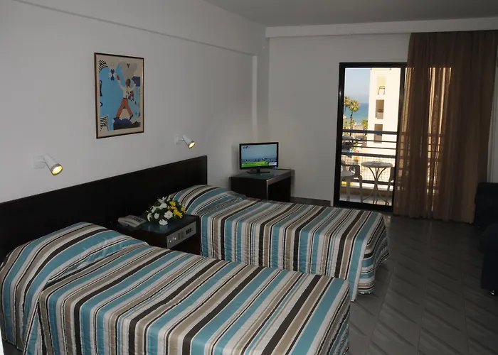 Atrium Zenon 3* Ларнака