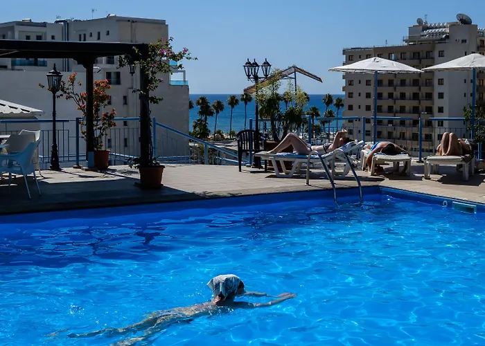 Atrium Zenon 3* Ларнака