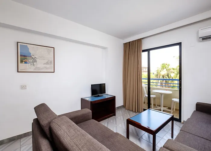 Hotel de apartamente Atrium Zenon 3*