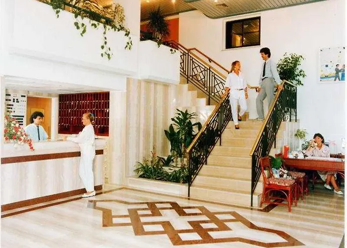 Hotel de apartamente Atrium Zenon 3*